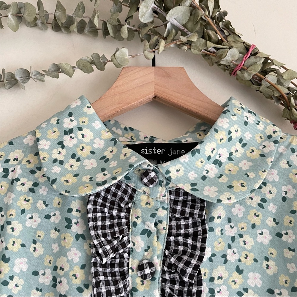 Sister Jane Rival Floral Ruffle Blouse M NWT - Picture 11 of 16